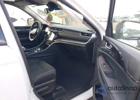 2023 Jeep Grand Cherokee Laredo 4X4 z USA, uszkodzony, nr VIN 1C4RJHAG9PC532404